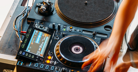 Top 5 des meilleures platines DJ : le guide ultime