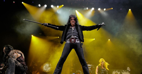 Alice Cooper célèbre les 50 ans de Welcome to My Nightmare avec un live ressorti des archives