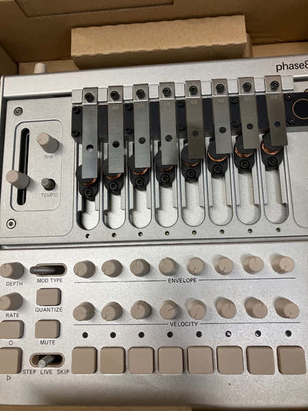 Korg Phase8 Edition Limitée - Stock B