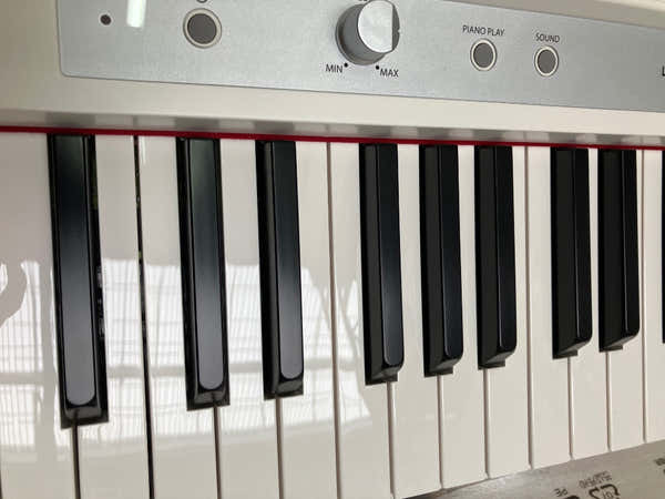 Korg LP-180 WH - Stock B