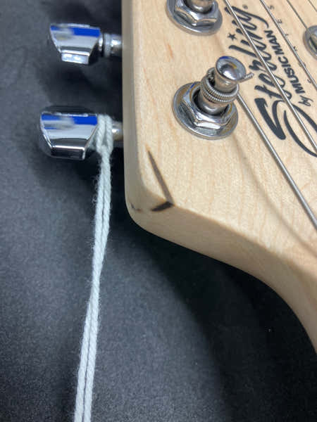STERLING BY MUSIC MAN Cutlass HSS Vintage Cream - Stock B