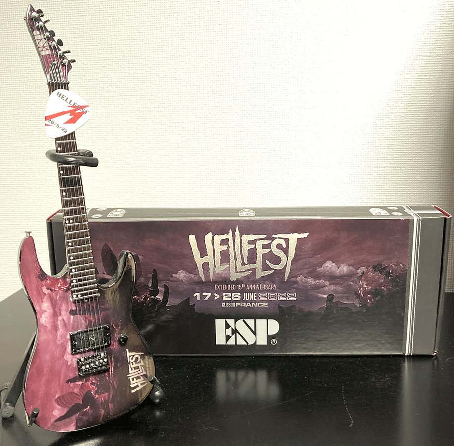 MINI GUITARE DE DECORATION ESP X HELLFEST 2022 - 15EME ANNIVERSAIRE