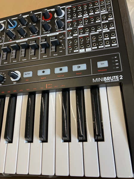Arturia Minibrute 2 BK - Stock B