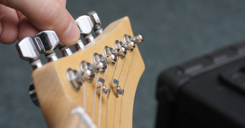 Accordage en Drop D : pourquoi et comment le faire sur ta guitare