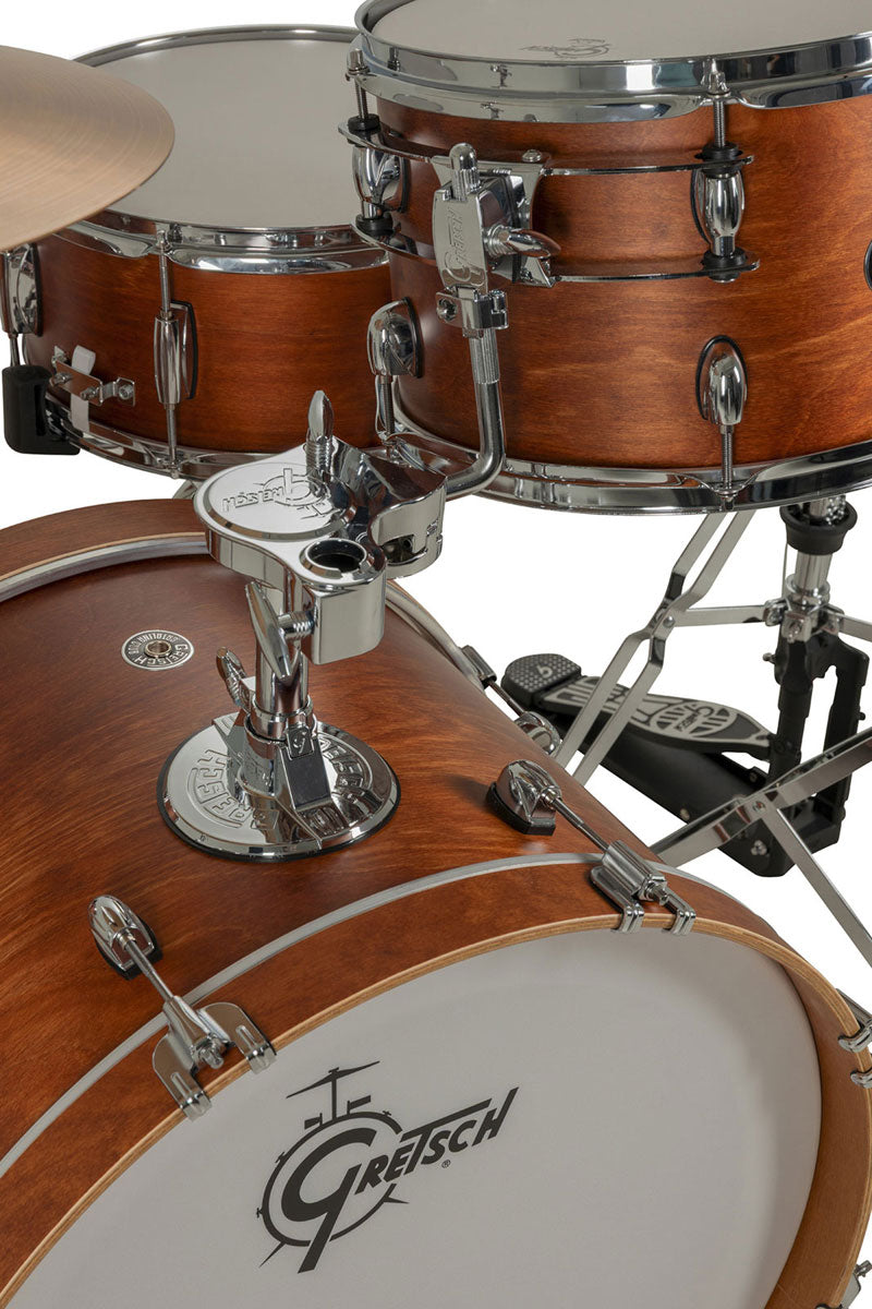 Catalina Club Satin Walnut Glaze Batteries Rock