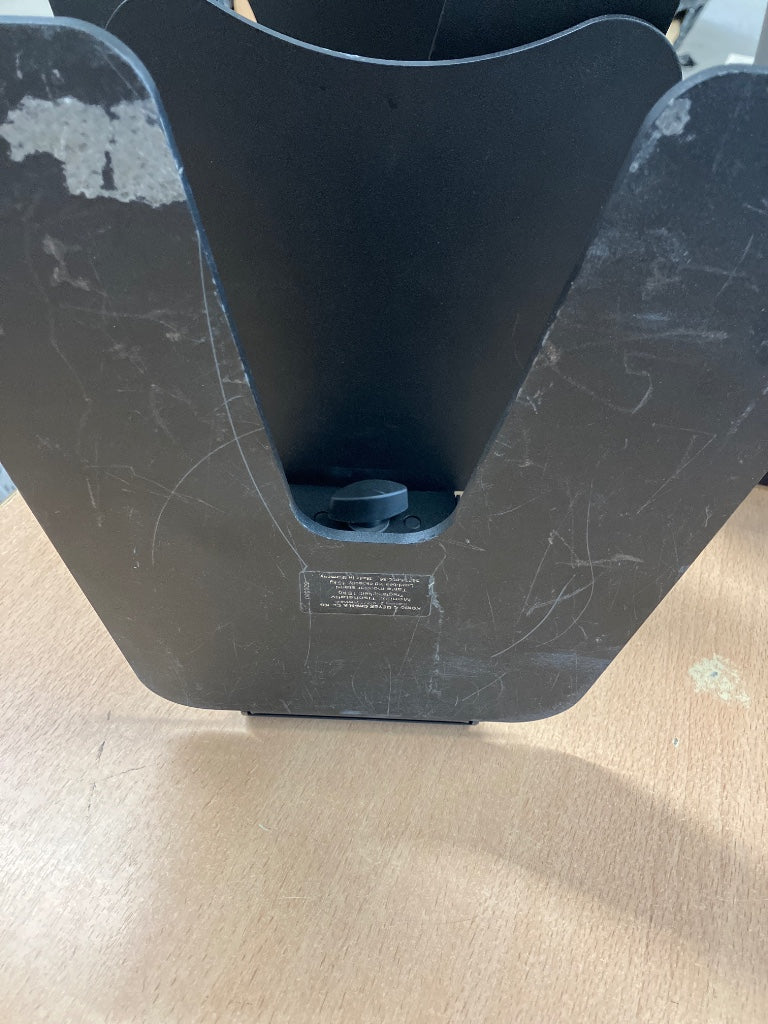26774 Stand Enceinte - Stock B