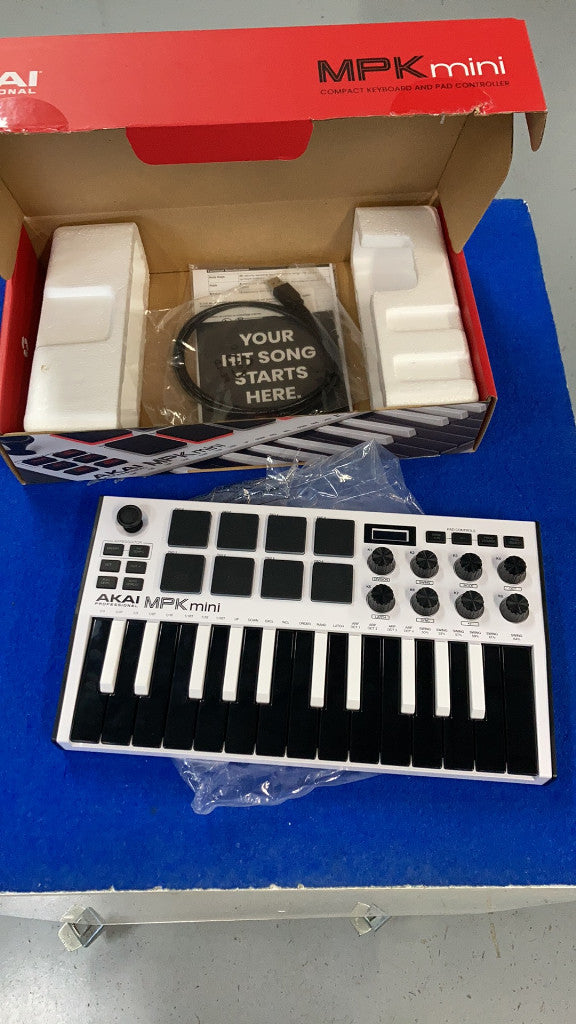 MPK Mini MK3 White - Stock B