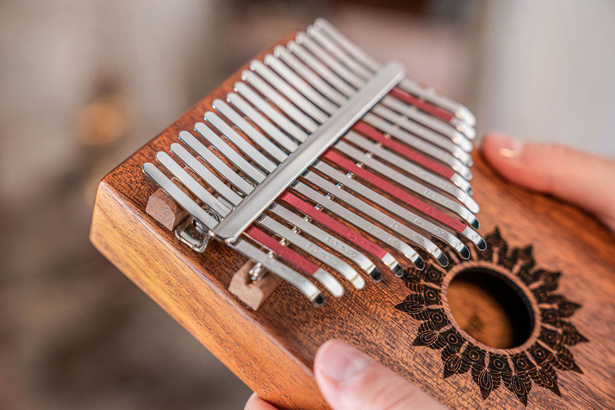Kalimba Electro Acoustique 17 Notes Do Majeur
