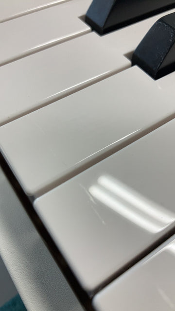LP-380u WH - Stock B