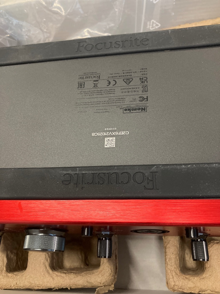 Clarett+ 2pre - Stock B