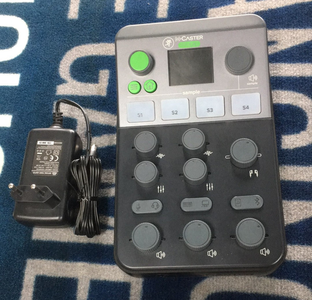 M CASTER STUDIO - Stock B