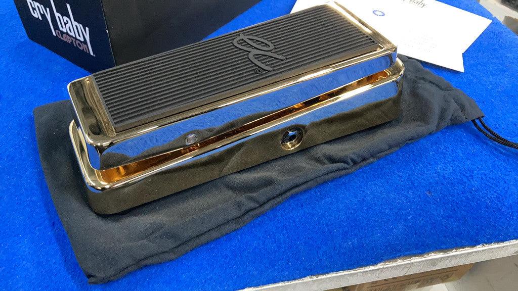 EC95G Eric Clapton Sign. Cry Baby - Stock B