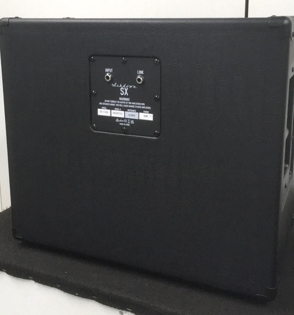 SX 1X12" Celestion Seventy 80 Ferme Pan Incliné - Stock B