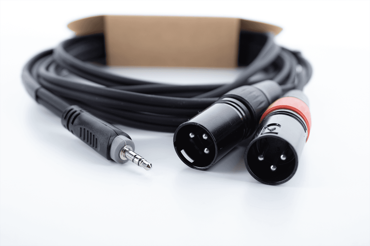 Câble Y Bretelle Mini-jack Stéréo / 2 XLR Mâle 1,5 M