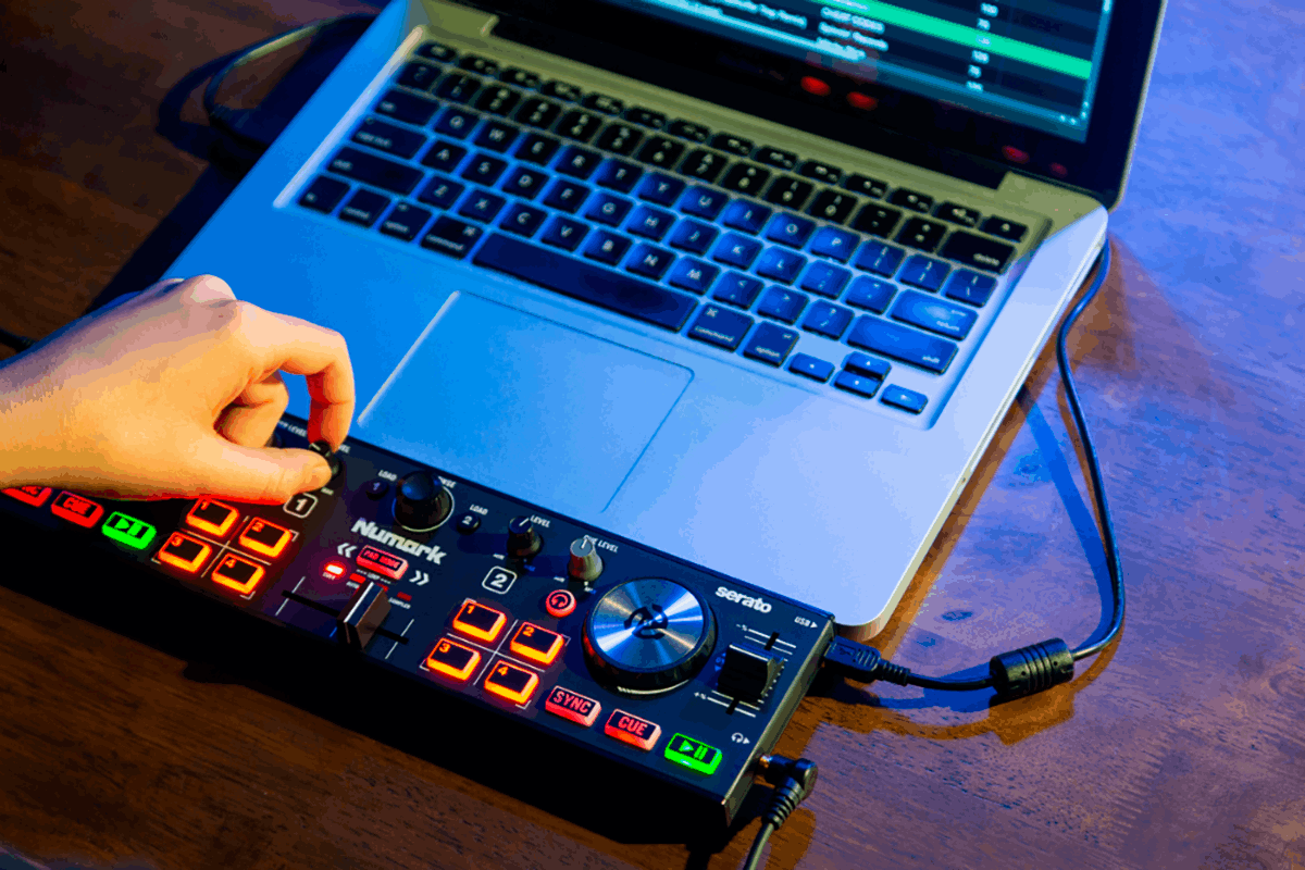DJ2GO2touch