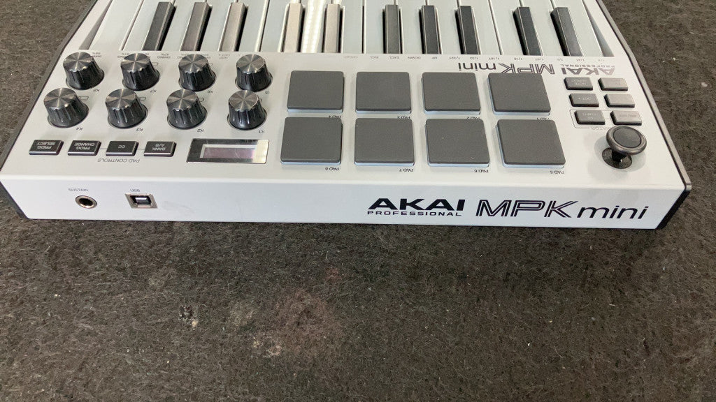 MPK Mini MK3 GR - Stock B