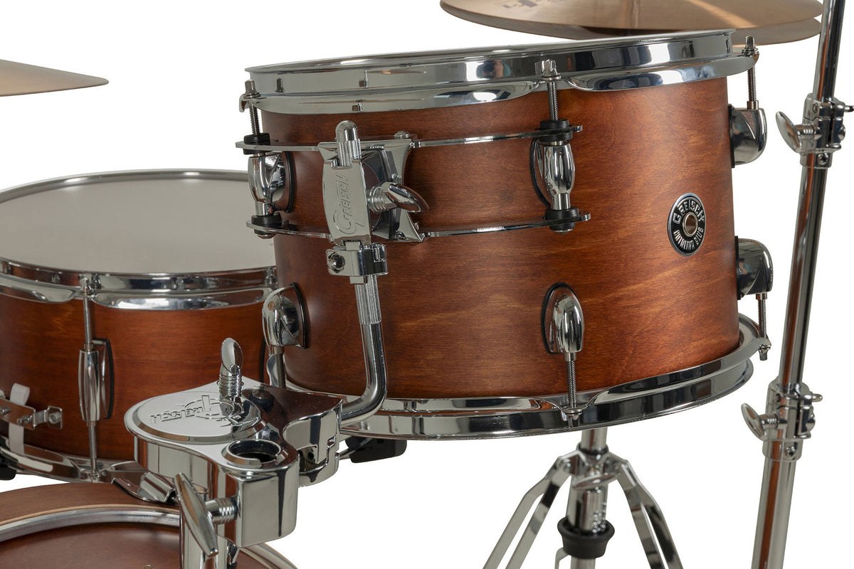 Catalina Club Satin Walnut Glaze Batteries Rock
