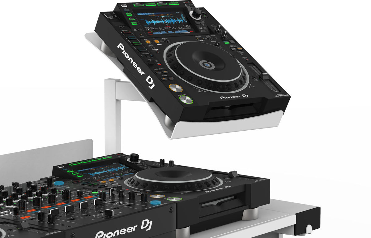 B3 Player Stand WH