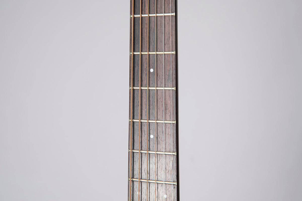 GY21E SM New Yorker Satin Molasses