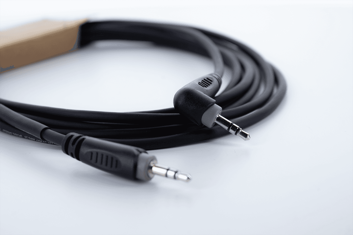 Câble Audio Stéréo Mini-jack Droit /Coudé 50 CM