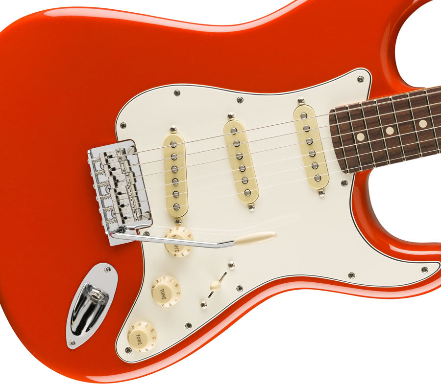 Stratocaster Player II RW Coral Red