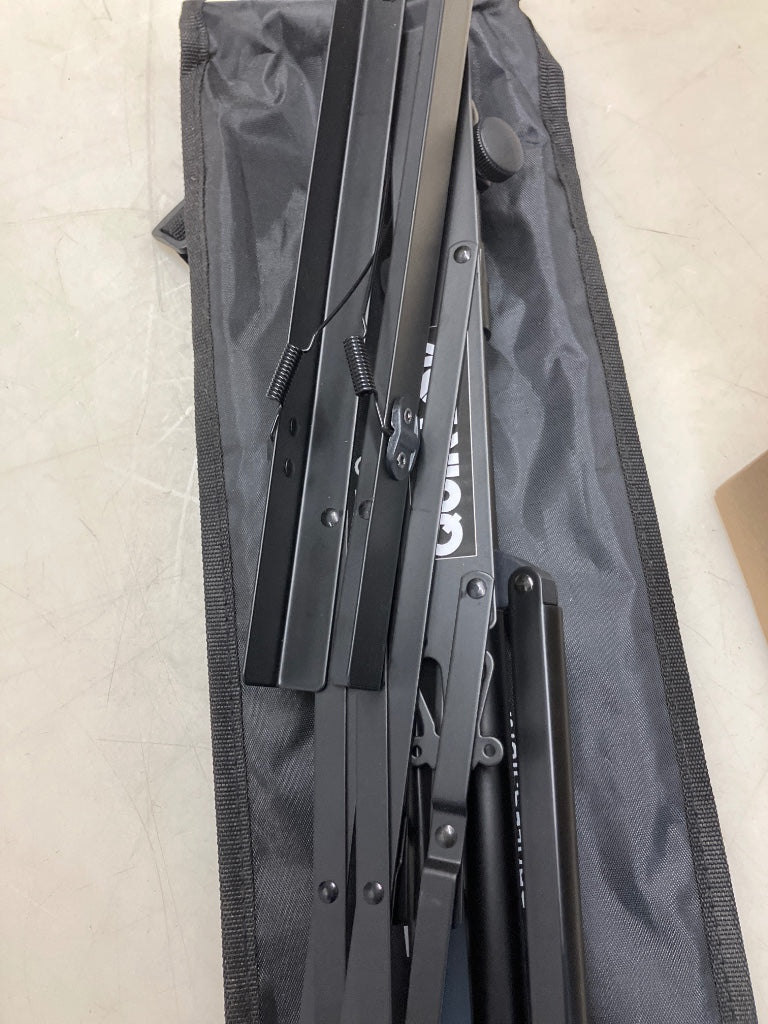 MS334WB Pupitre Leger + Housse Nylon - Noir - Stock B