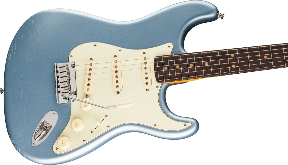 Stratocaster '60s American Ultra Luxe Vintage SSS RW Ice Blue Metallic