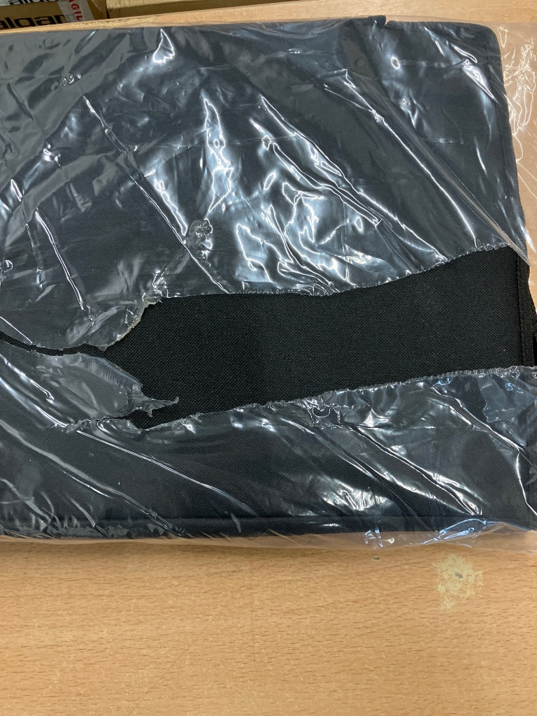TR12-BT-COVER - Stock B