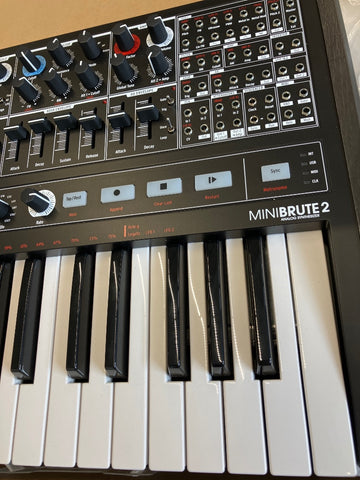 Minibrute 2 BK - Stock B