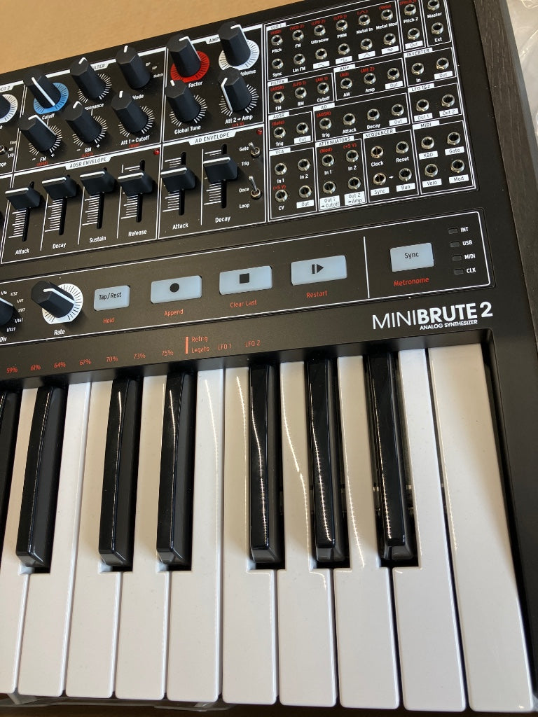Minibrute 2 BK - Stock B