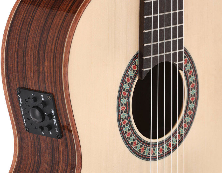 Exótica Santos Pavo Real Electro-Acoustique Épicéa/Santos EX-SS-EA gloss