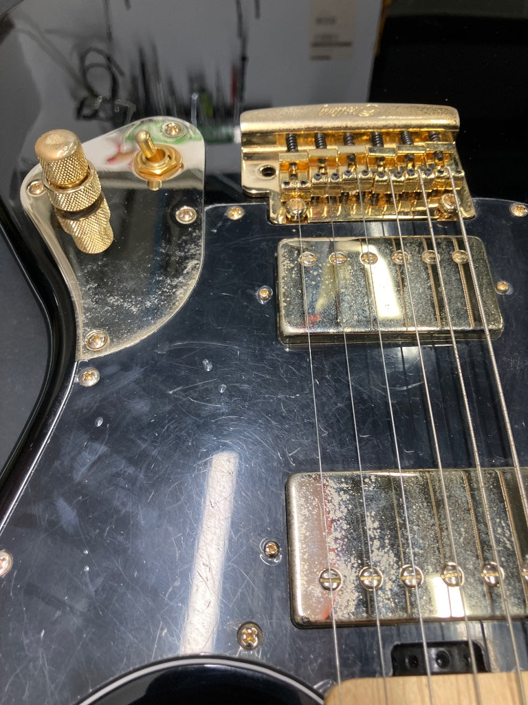 Stingray Black Jared Dines Signature Gold - Stock B
