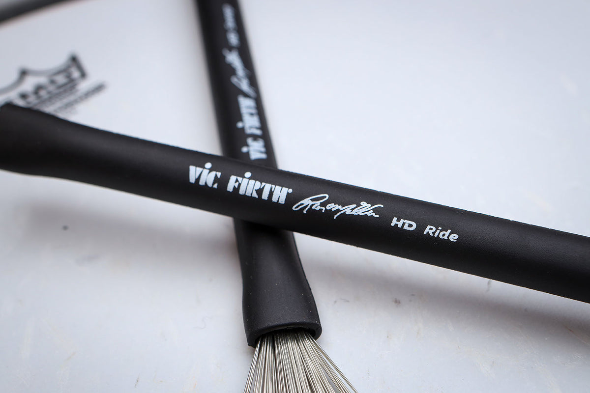 RMWB Balais Acier Russ Miller Signature