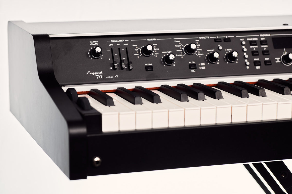 LEGEND '70s Compact