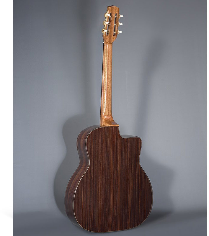 Manouche M01 LH RN + Etui