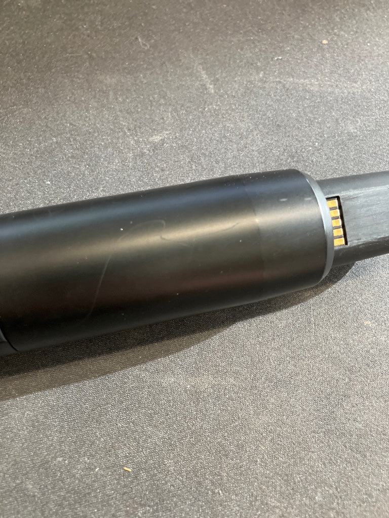 Emetteur main SM58 - Bande J53 - 562-606 MHz - Stock B