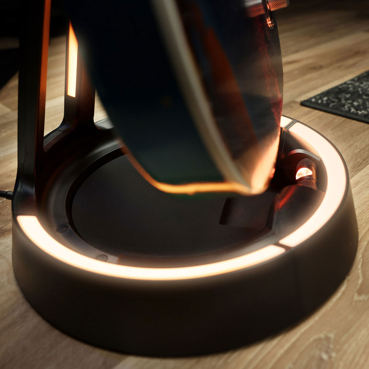 GS LS A 01 B Glow Stand