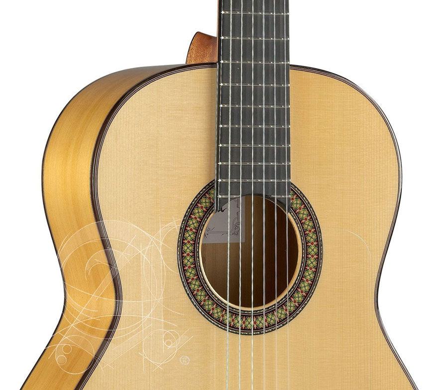 Conservatoire 7FC Flamenco + 9738 25mm Housse