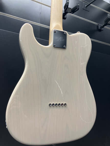 G&L Bluesboy Asat Classic 90 Semi-Hollow, Bld, Cr, Ash, No F-Holes, Ltsn, 1Pb - Stock B