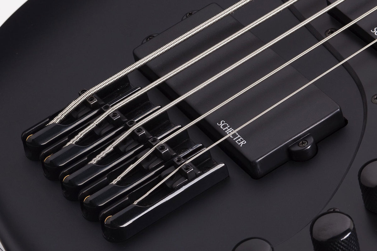 Stiletto 5 Stealth Satin Black