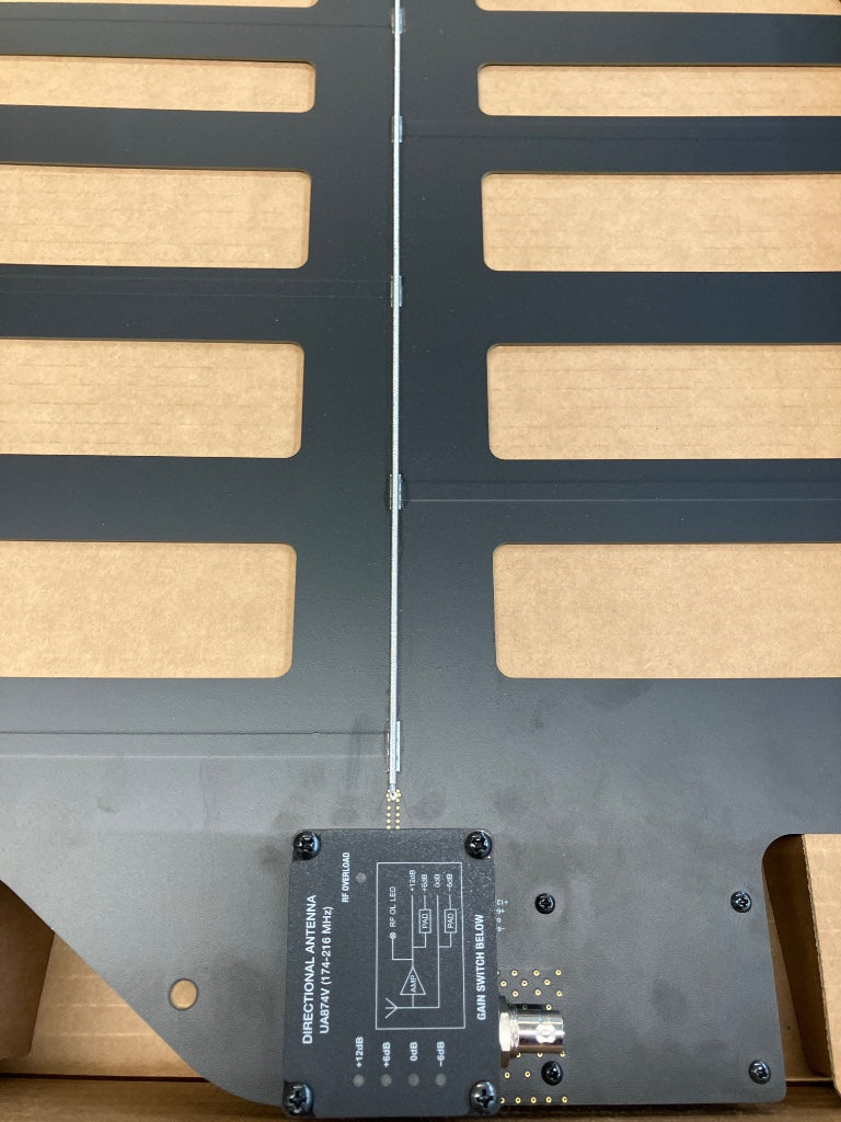 Antenne Directive Amplifiée VHF 174-223 MHZ - Stock B