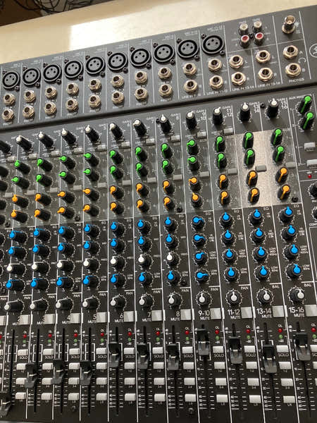 Mackie 1642-VLZ4 - Stock B